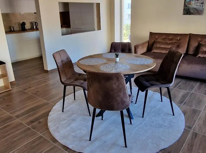 アパート Alvydo Apartamentai